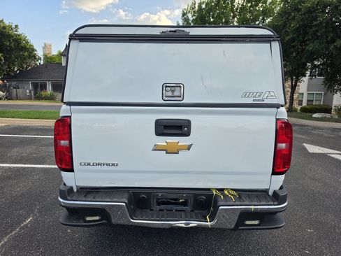 Used 2020 Chevrolet Colorado W/T w/ WT Convenience Package RWD image 6
