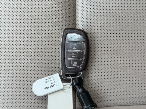 Used 2016 Hyundai Tucson Limited AWD/4WD image 30