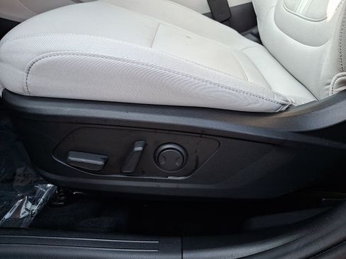 Certified 2025 Hyundai Tucson SEL AWD/4WD image 15