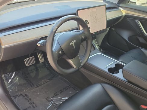 Used 2021 Tesla Model 3 Standard Range Plus RWD image 11