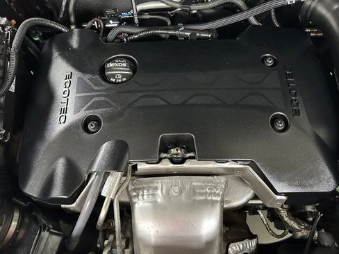 Used 2020 Chevrolet Equinox LT FWD image 10
