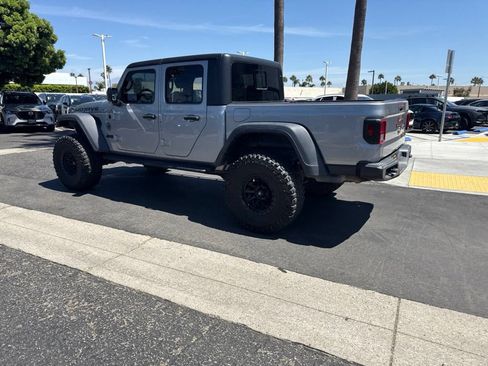 Used 2020 Jeep Gladiator Mojave AWD/4WD image 13
