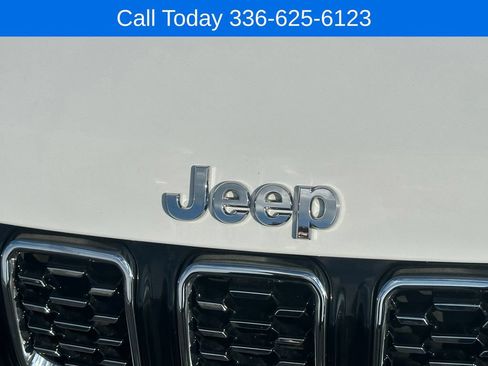 Used 2025 Jeep Compass Limited AWD/4WD image 10