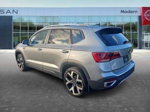Used 2022 Volkswagen Taos SEL image 5