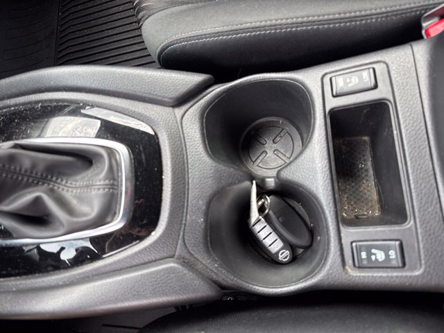 Certified 2020 Nissan Rogue SV AWD/4WD image 18