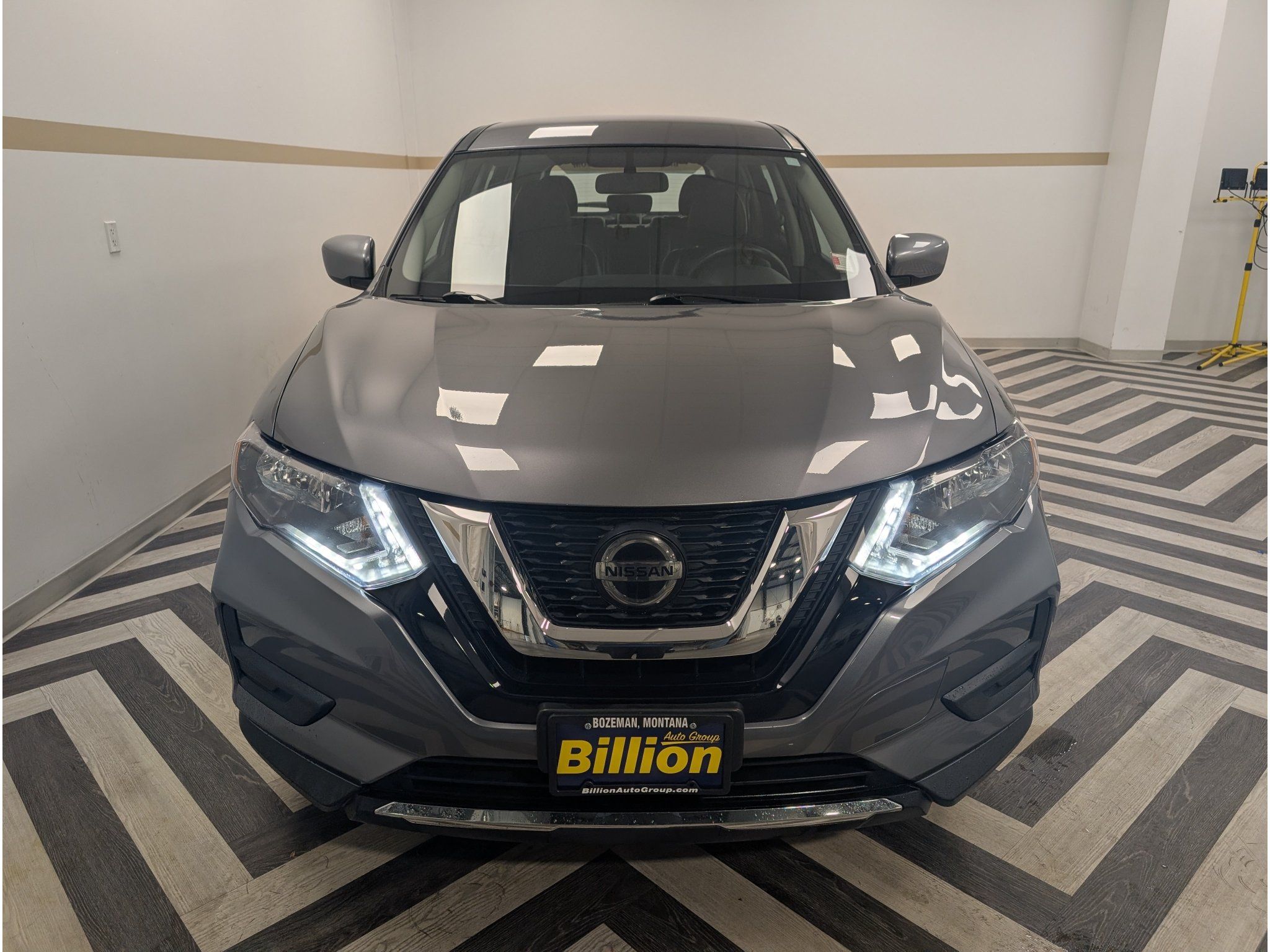 Used 2018 Nissan Rogue S AWD/4WD image 25