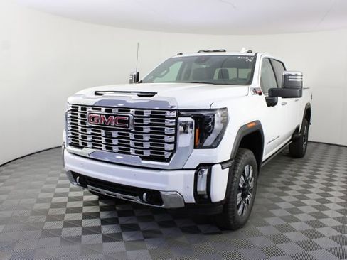New 2026 GMC Sierra 2500 Denali w/ Denali Reserve Package AWD/4WD image 27