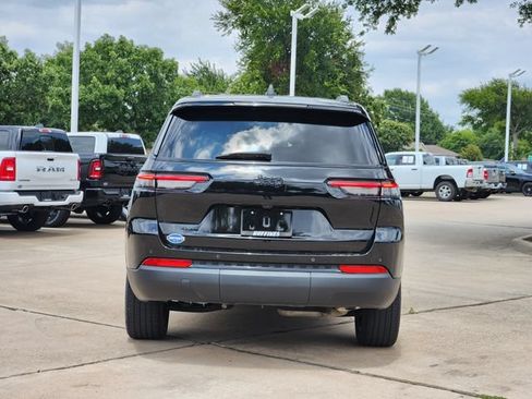 Certified 2023 Jeep Grand Cherokee L Laredo AWD/4WD image 6