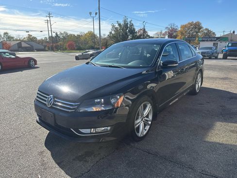 Used 2015 Volkswagen Passat 1.8T SE image 13