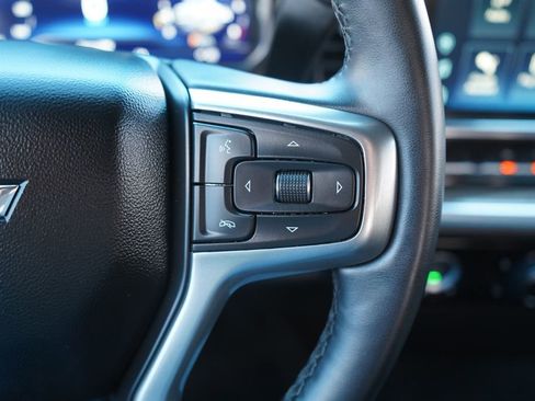 Used 2023 Chevrolet Silverado 1500 LT AWD/4WD image 32