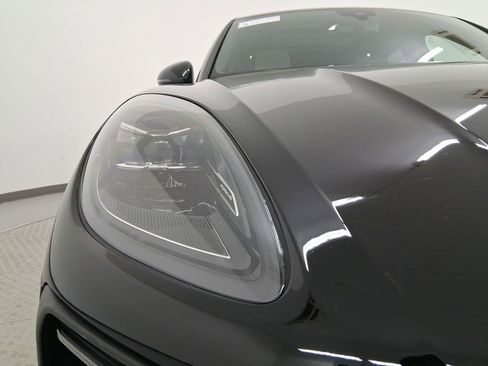 New 2025 Porsche Macan Turbo image 11