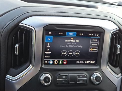 Used 2020 GMC Sierra 1500 Elevation w/ Elevation Value Package RWD image 10