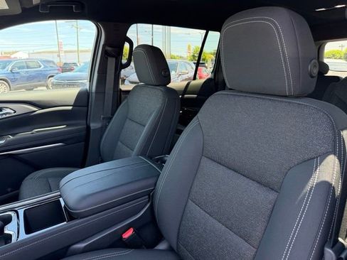 New 2026 Chevrolet Traverse LT w/ Driver Confidence Package FWD image 19