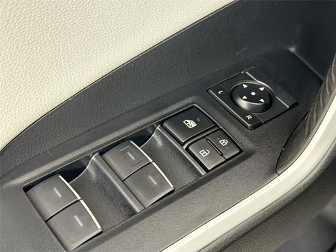 Certified 2022 Toyota RAV4 Limited image 27