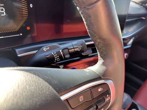 Used 2025 Kia K5 GT-Line w/ GT-Line Premium Package image 32