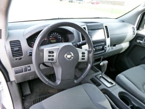 Used 2019 Nissan Frontier S RWD image 7