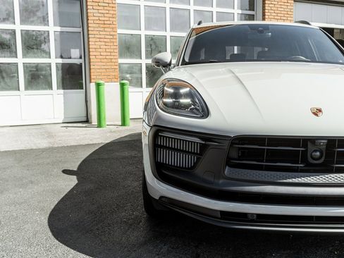 Used 2023 Porsche Macan GTS w/ Premium Package Plus image 38