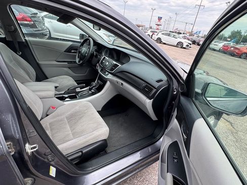 Used 2015 Honda Accord EX image 8