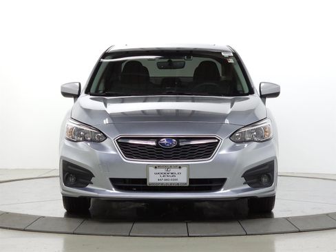 Used 2017 Subaru Impreza 2.0i Premium AWD/4WD image 2