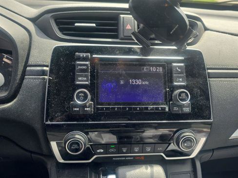 Used 2017 Honda CR-V LX image 6