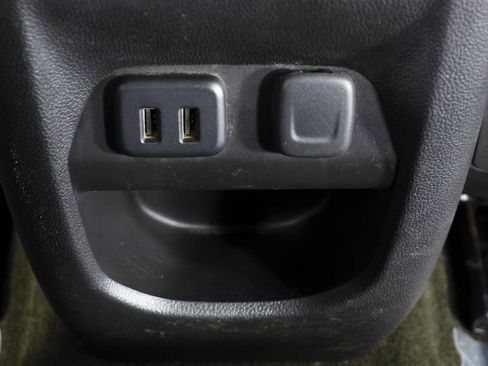 Used 2016 Chevrolet Colorado LT w/ LT Convenience Package AWD/4WD image 22