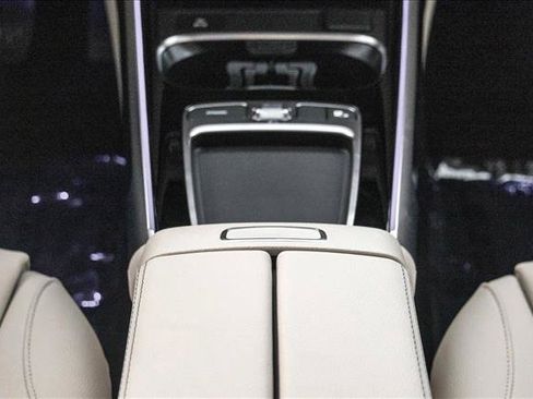 New 2026 Mercedes-Benz GLB 250 4MATIC image 19