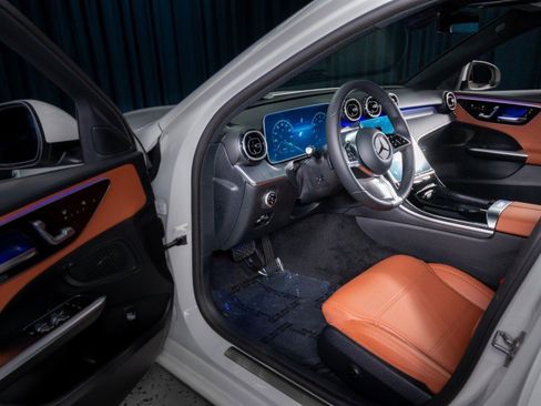 Certified 2025 Mercedes-Benz C 300 Sedan image 10