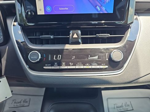 Used 2024 Toyota Corolla LE FWD image 24