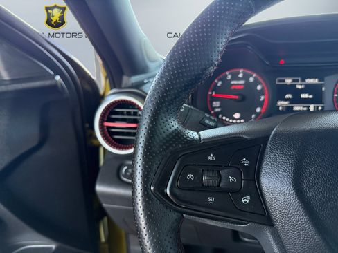 Used 2024 Chevrolet Trax RS FWD image 14