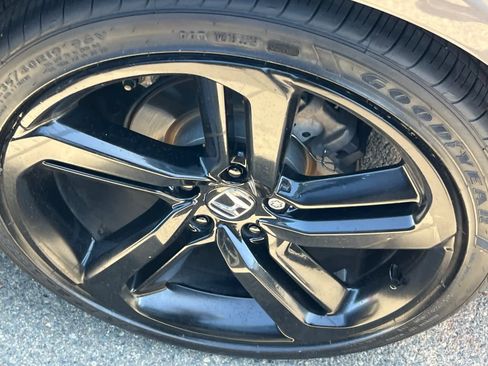 Used 2018 Honda Accord Sport image 22