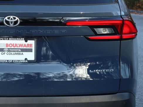 Used 2025 Toyota Grand Highlander FWD image 21