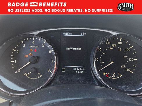 Used 2016 Nissan Rogue S FWD image 14