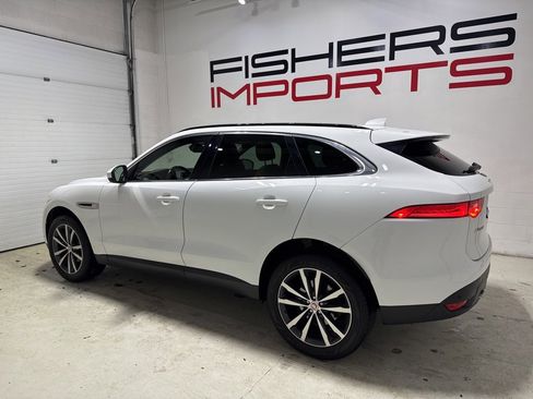 Used 2018 Jaguar F-PACE Prestige image 9
