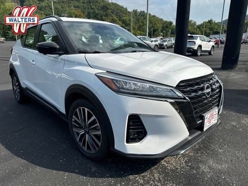 Used 2024 Nissan Kicks SR FWD image 1