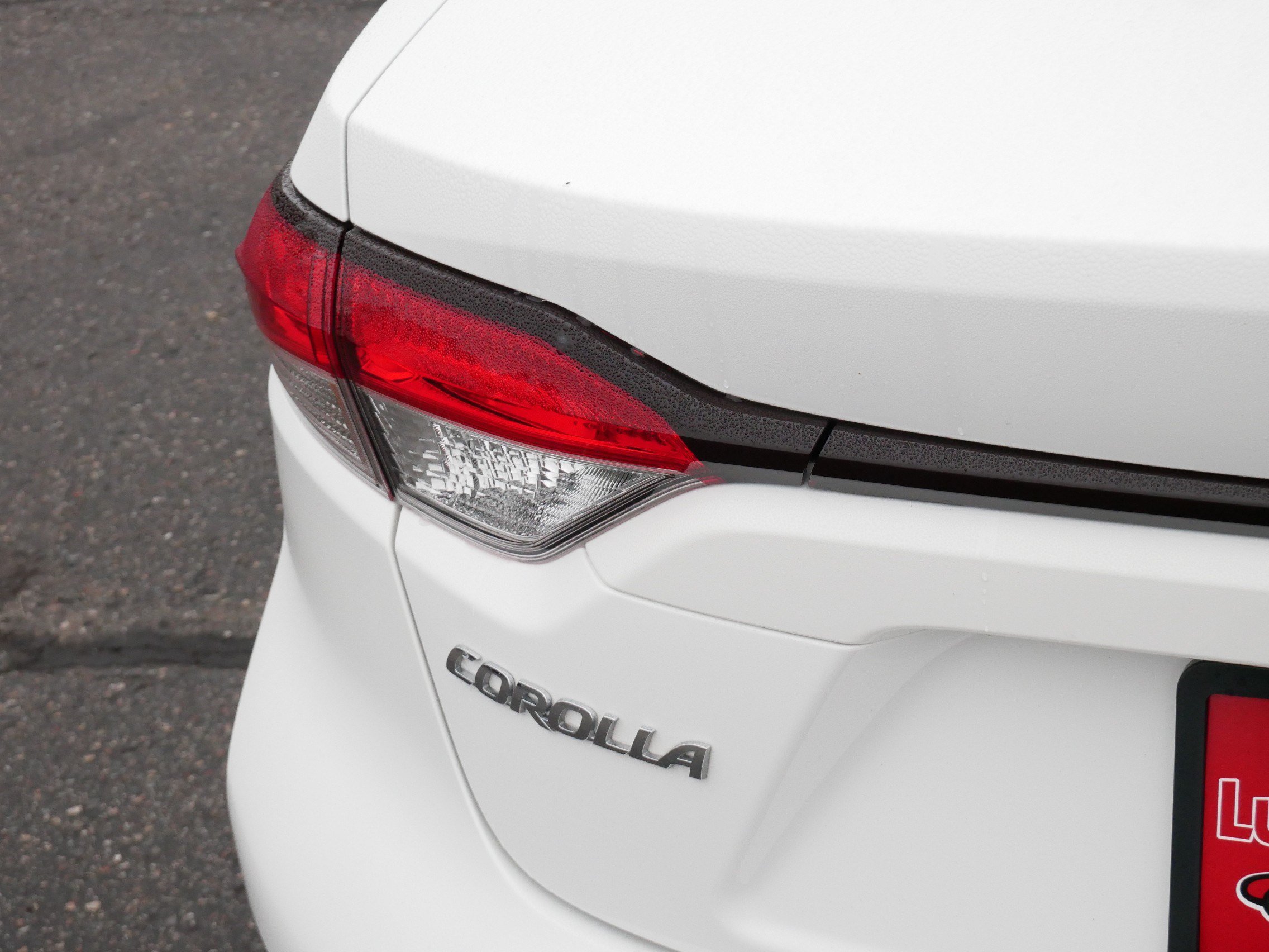 Used 2021 Toyota Corolla LE FWD image 17