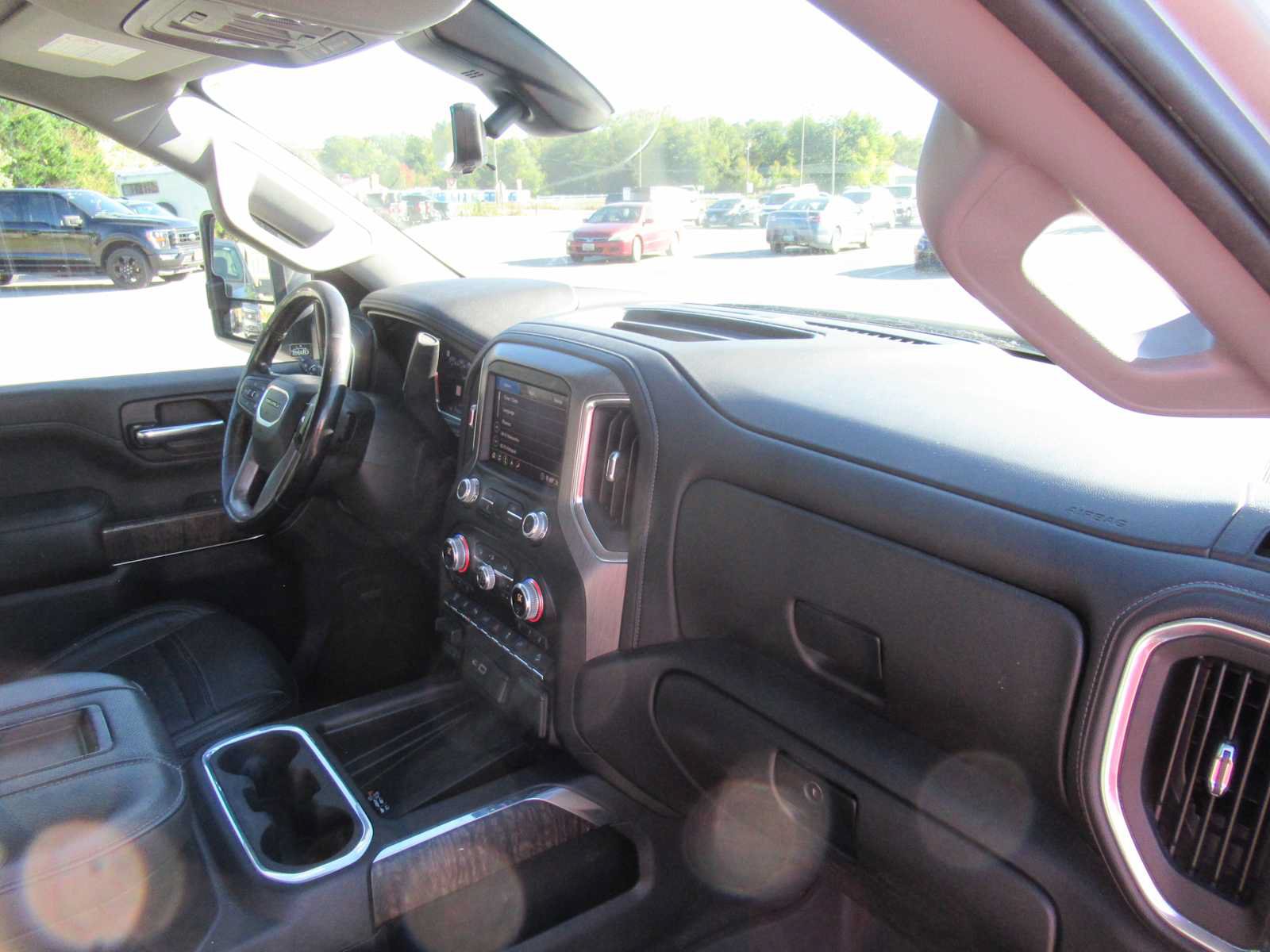 Used 2020 GMC Sierra 2500 Denali w/ Denali Ultimate Package AWD/4WD image 23