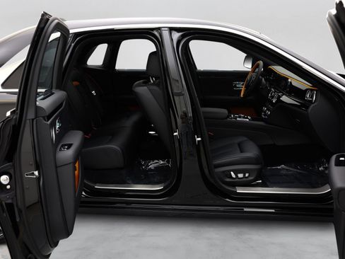 New 2027 Rolls-Royce Ghost AWD/4WD image 9