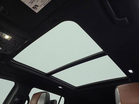 Used 2023 GMC Yukon Denali Ultimate image 11