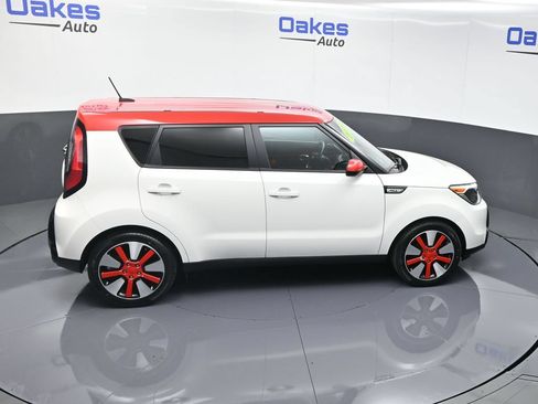 Used 2016 Kia Soul + w/ Designer's Package FWD image 50