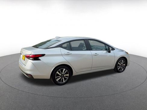 Used 2025 Nissan Versa SV FWD image 15