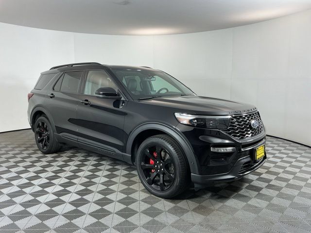 Used 2023 Ford Explorer ST w/ Technology Package AWD/4WD image 3