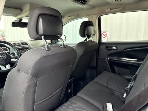 Used 2018 Dodge Journey SE w/ Popular Equipment Group image 23