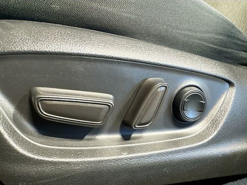 Used 2021 Toyota Camry LE image 24