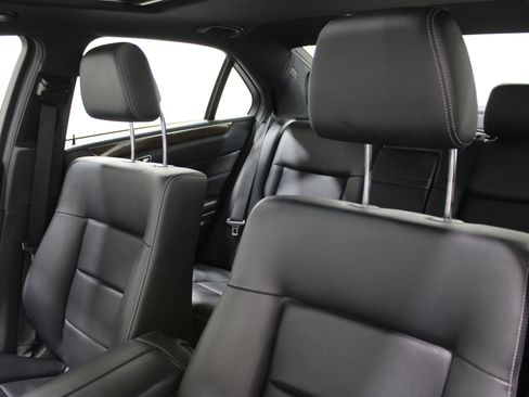 Used 2015 Mercedes-Benz E 350 4MATIC Sedan image 4