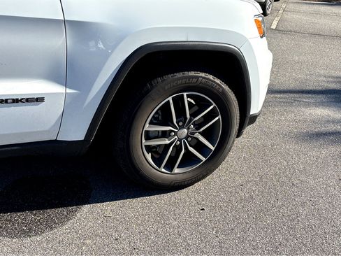 Used 2018 Jeep Grand Cherokee Limited w/ Trailer Tow Group IV image 28