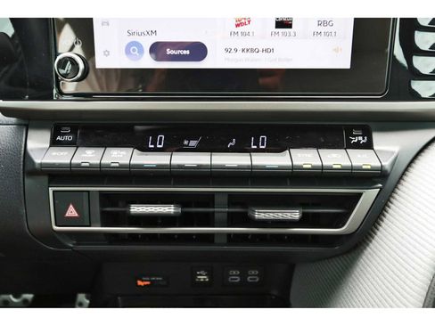 Used 2026 Toyota Camry SE FWD image 24