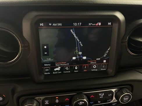 Used 2021 Jeep Wrangler Unlimited Sahara image 3