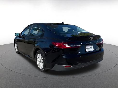 Used 2025 Toyota Camry LE image 11