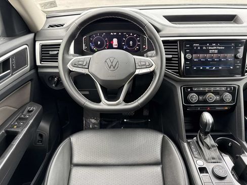 Used 2023 Volkswagen Atlas SE AWD/4WD image 13
