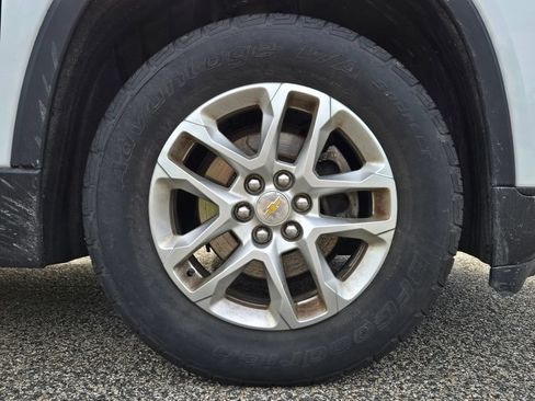 Used 2019 Chevrolet Traverse LS AWD/4WD image 10